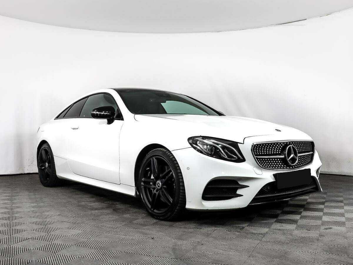 Мерседес-Бенц Е-Класс б/у, 2017, Автоматическая. Фото: #2