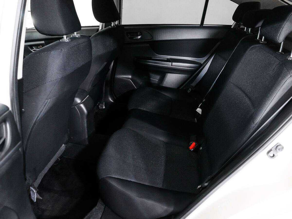 Subaru Impreza б/у, 2012, Механическая. Фото: #9