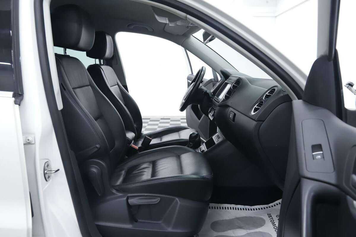 Volkswagen Tiguan б/у, 2015, Автоматическая. Фото: #16