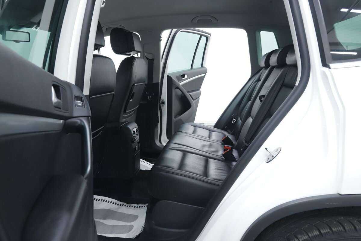 Volkswagen Tiguan б/у, 2015, Автоматическая. Фото: #18