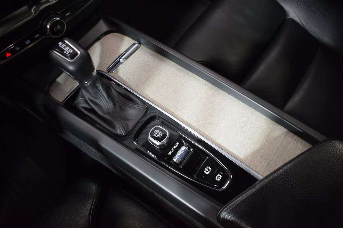 Volvo XC60 б/у, 2020, Автоматическая. Фото: #20