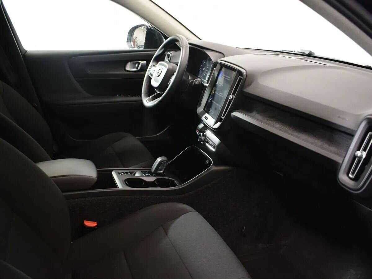 Вольво ИксЦ40 б/у, 2019, Автоматическая. Фото: #8