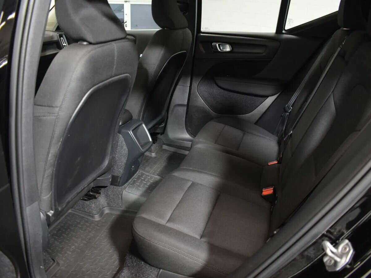 Вольво ИксЦ40 б/у, 2019, Автоматическая. Фото: #9