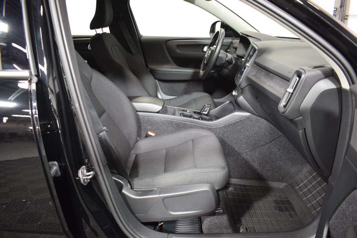 Вольво ИксЦ40 б/у, 2019, Автоматическая. Фото: #10