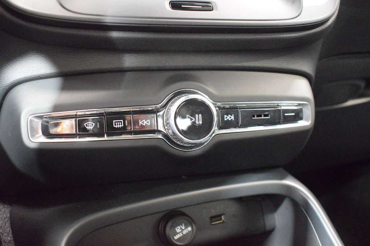 Вольво ИксЦ40 б/у, 2019, Автоматическая. Фото: #16