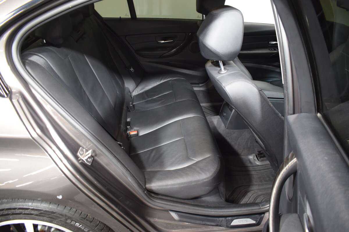 БМВ 3 серии б/у, 2012, Автоматическая. Фото: #14