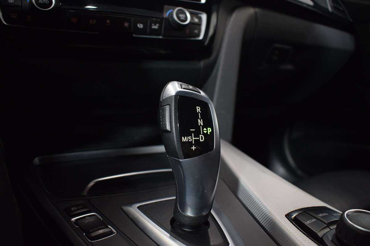 БМВ 3 серии б/у, 2018, Автоматическая. Фото: #20