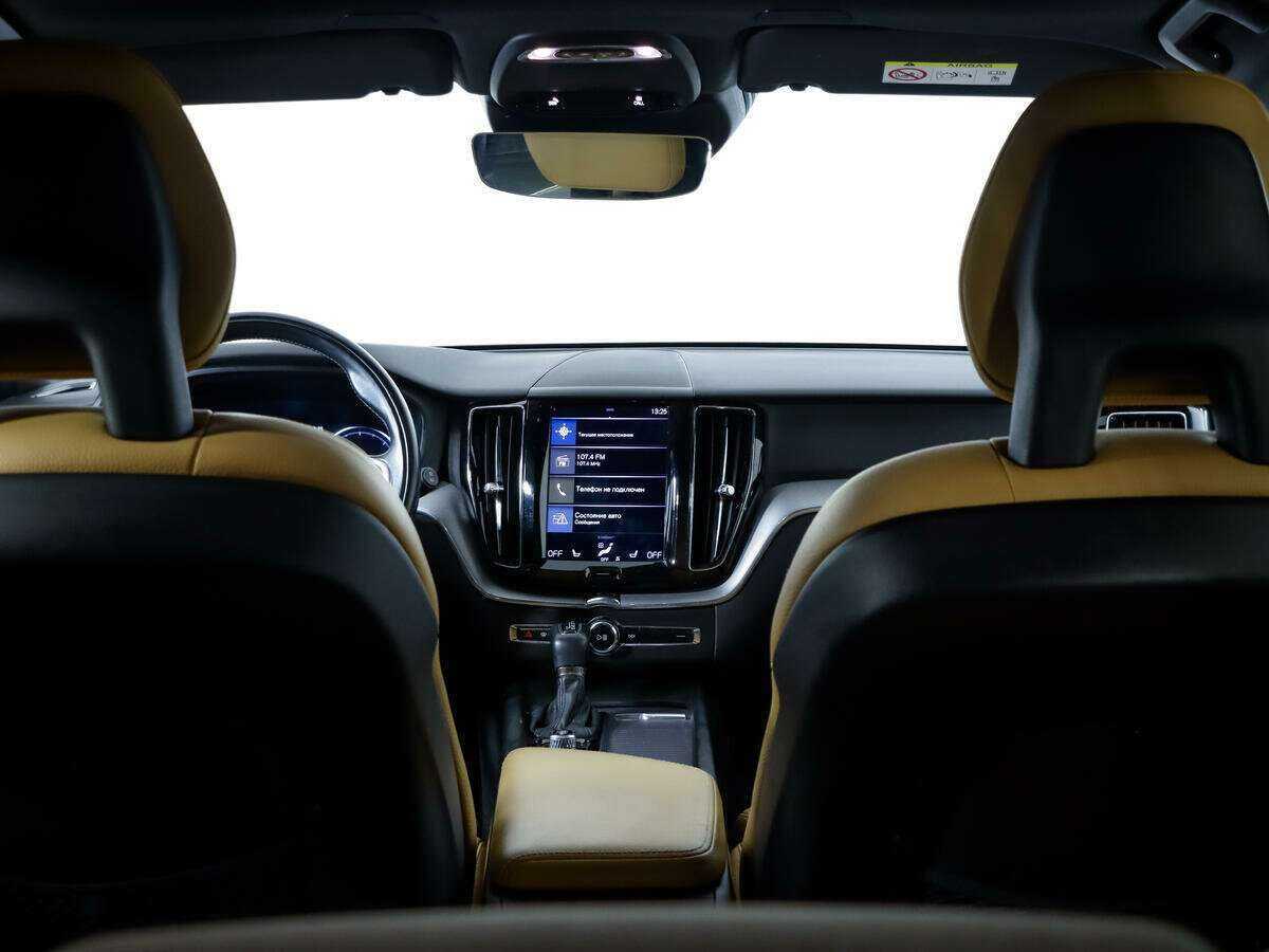 Volvo XC60 б/у, 2018, Автоматическая. Фото: #9