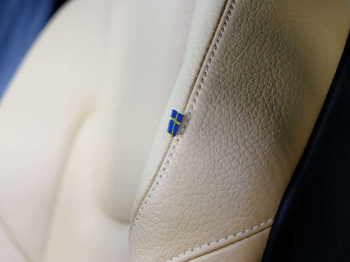 Volvo XC60 б/у, 2018, Автоматическая. Фото: #14