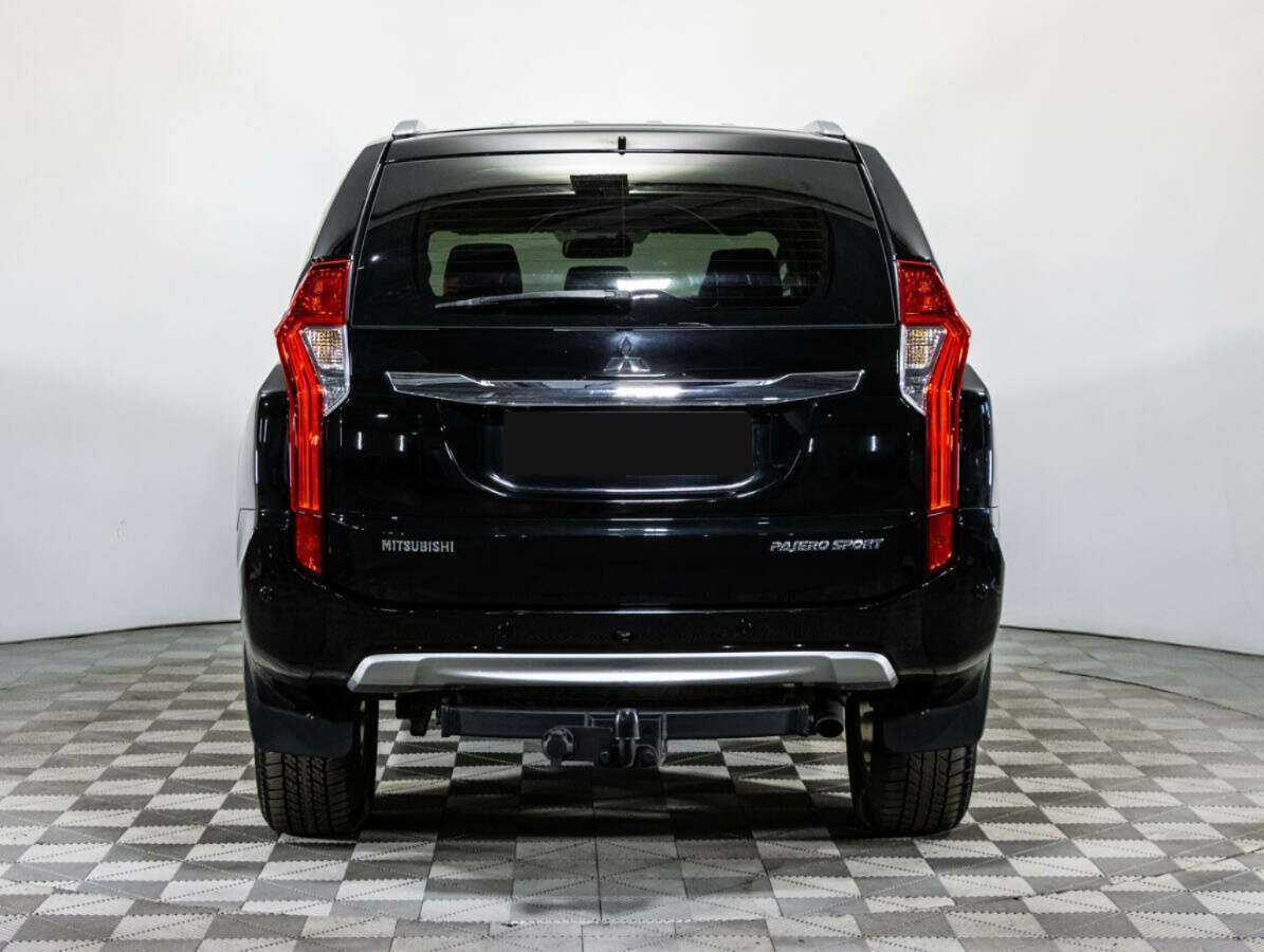 Митсубиши Паджеро Спорт б/у, 2017, Автоматическая. Фото: #5
