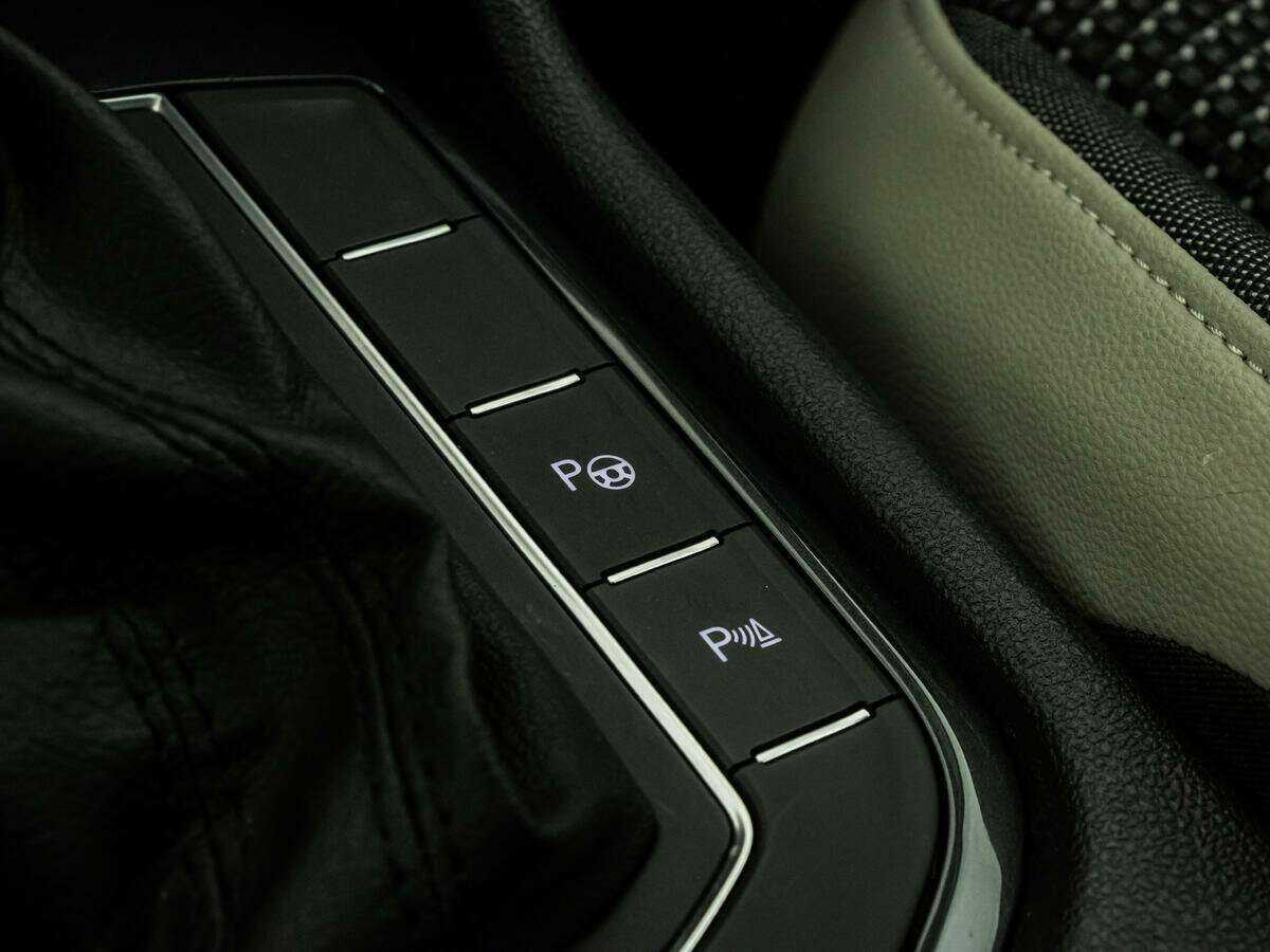 Volkswagen Tiguan б/у, 2020, Роботизированная. Фото: #17