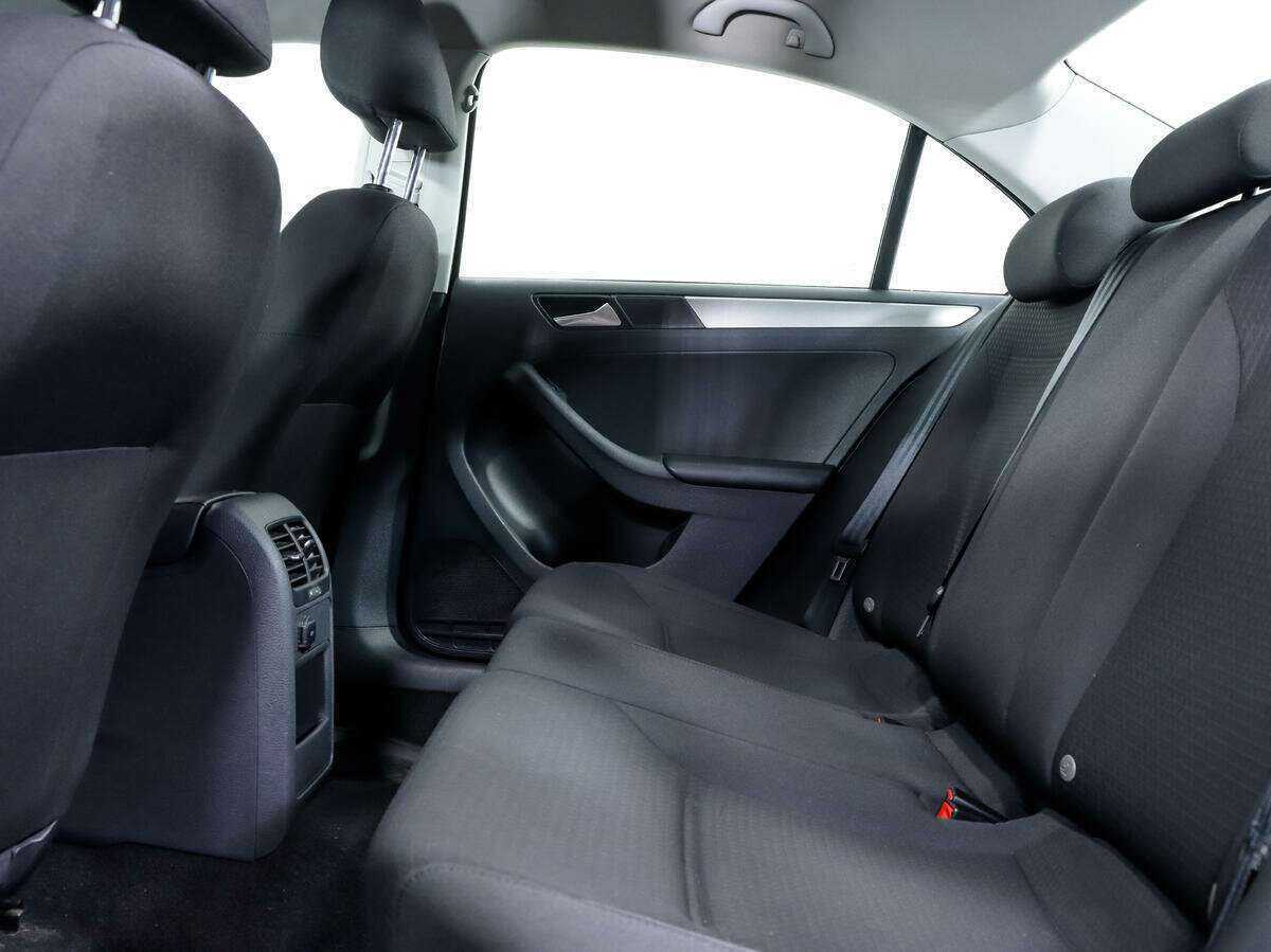 Volkswagen Jetta б/у, 2015, Автоматическая. Фото: #10
