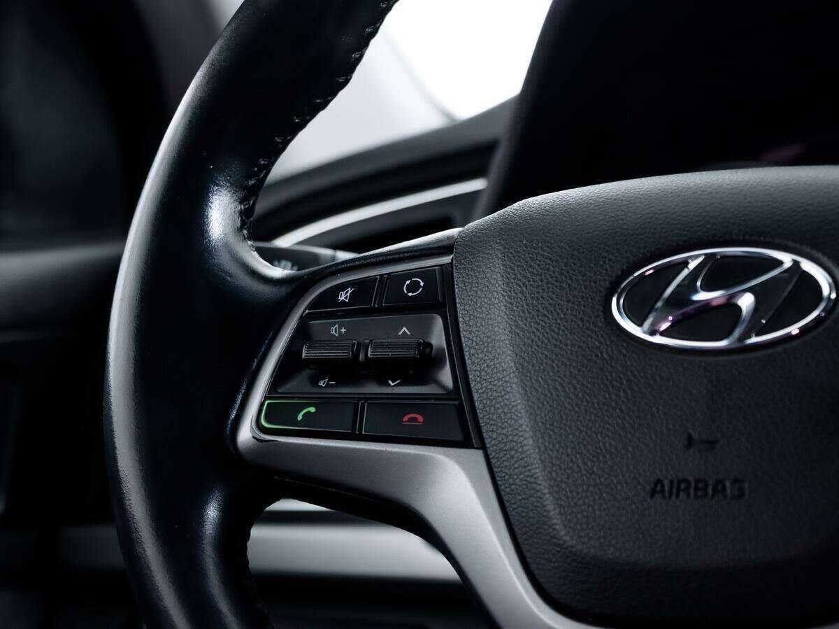 Hyundai Elantra б/у, 2017, Автоматическая. Фото: #12