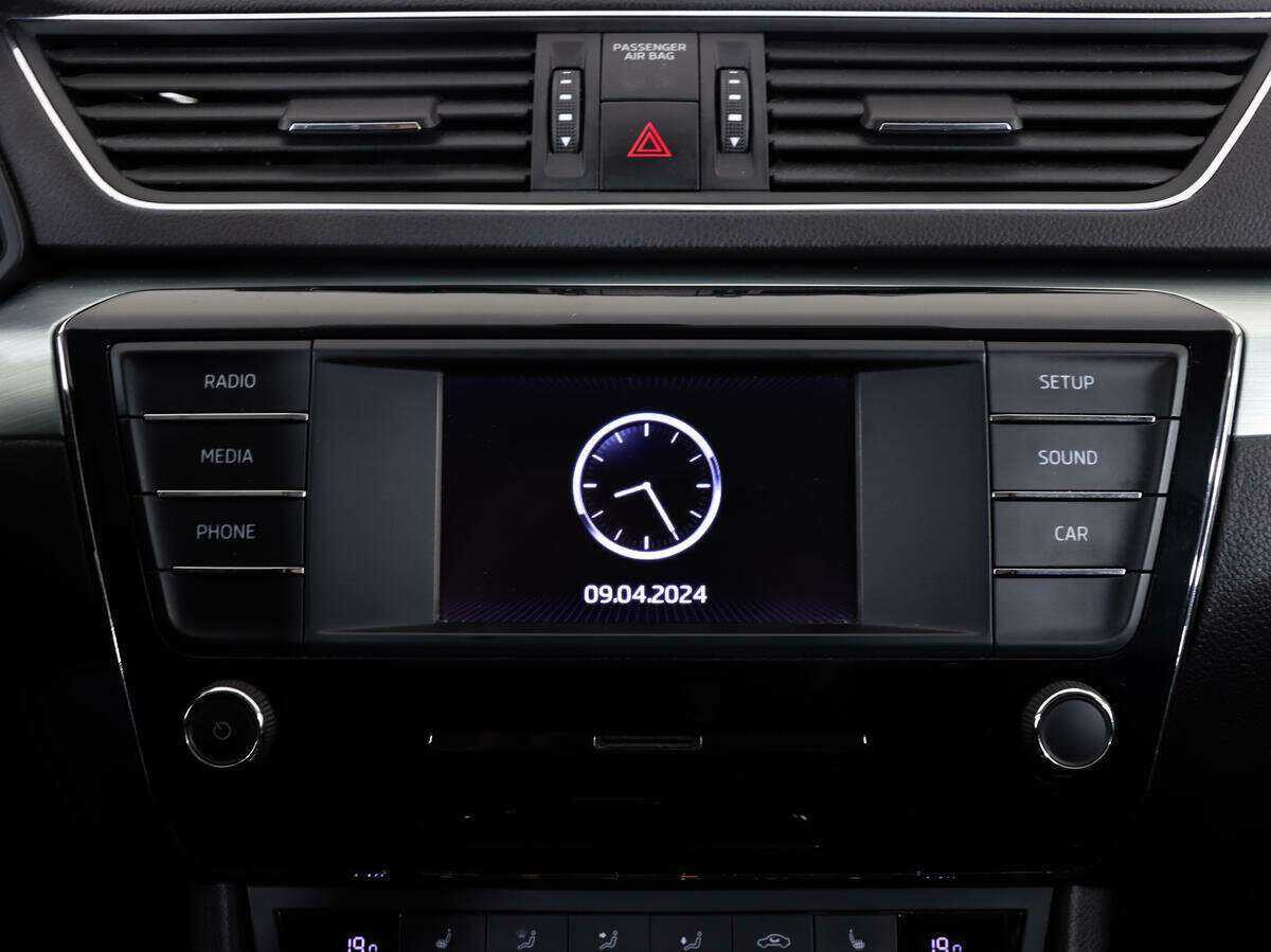 Skoda Superb б/у, 2016, Роботизированная. Фото: #12