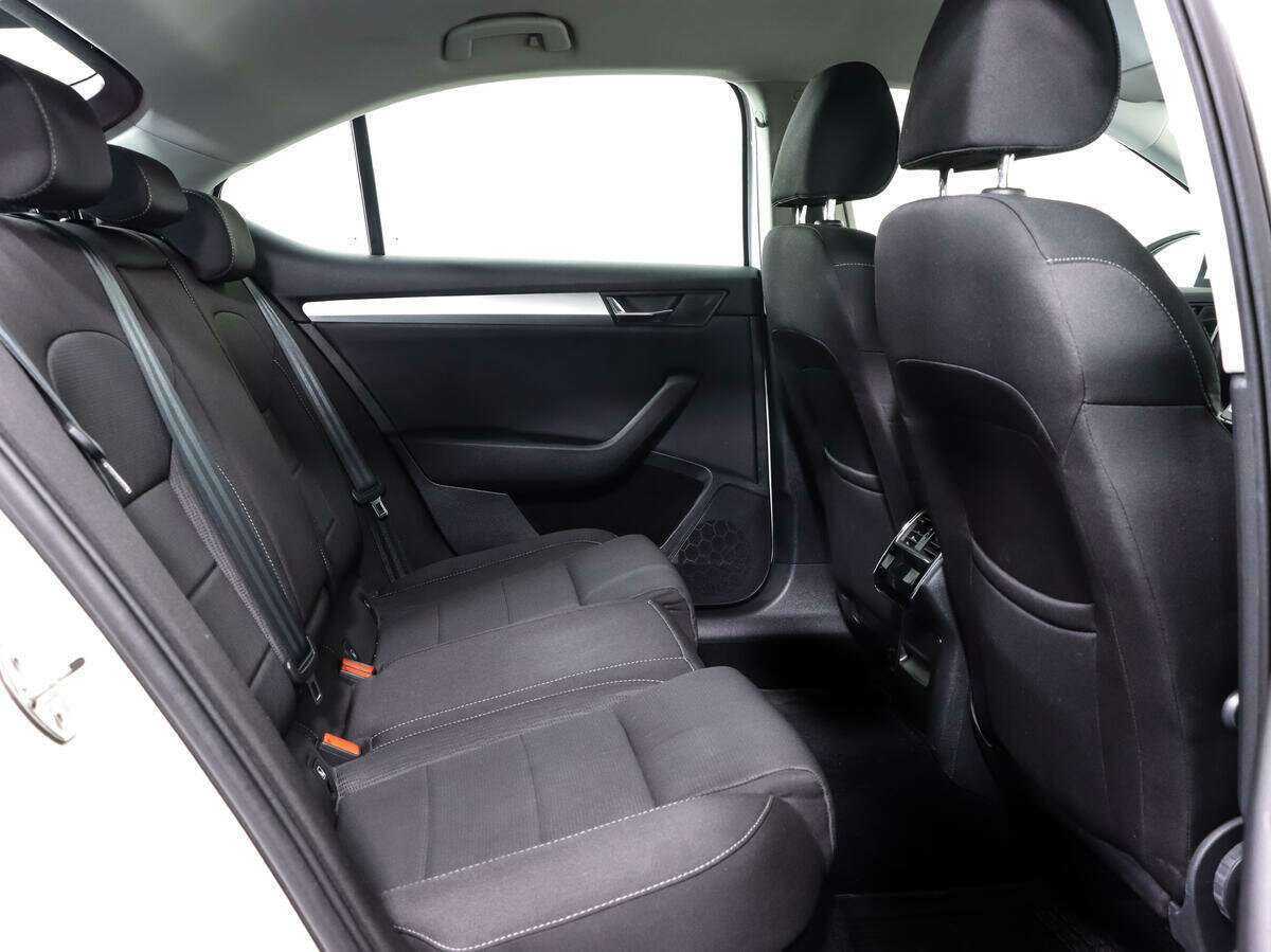 Skoda Superb б/у, 2016, Роботизированная. Фото: #13