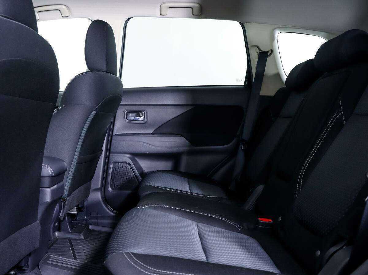 Митсубиши Оутлэндер б/у, 2021, Вариатор. Фото: #10