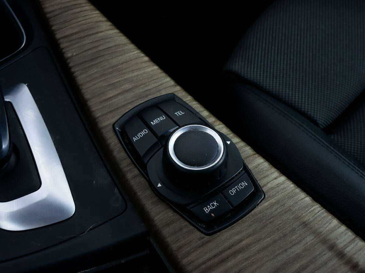 БМВ 3 серии б/у, 2014, Автоматическая. Фото: #10