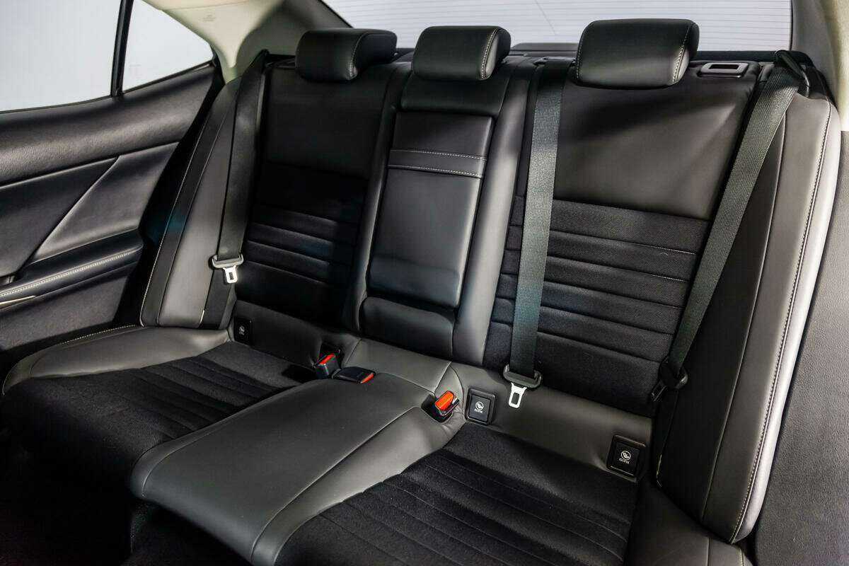 Лексус ИС б/у, 2014, Автоматическая. Фото: #10