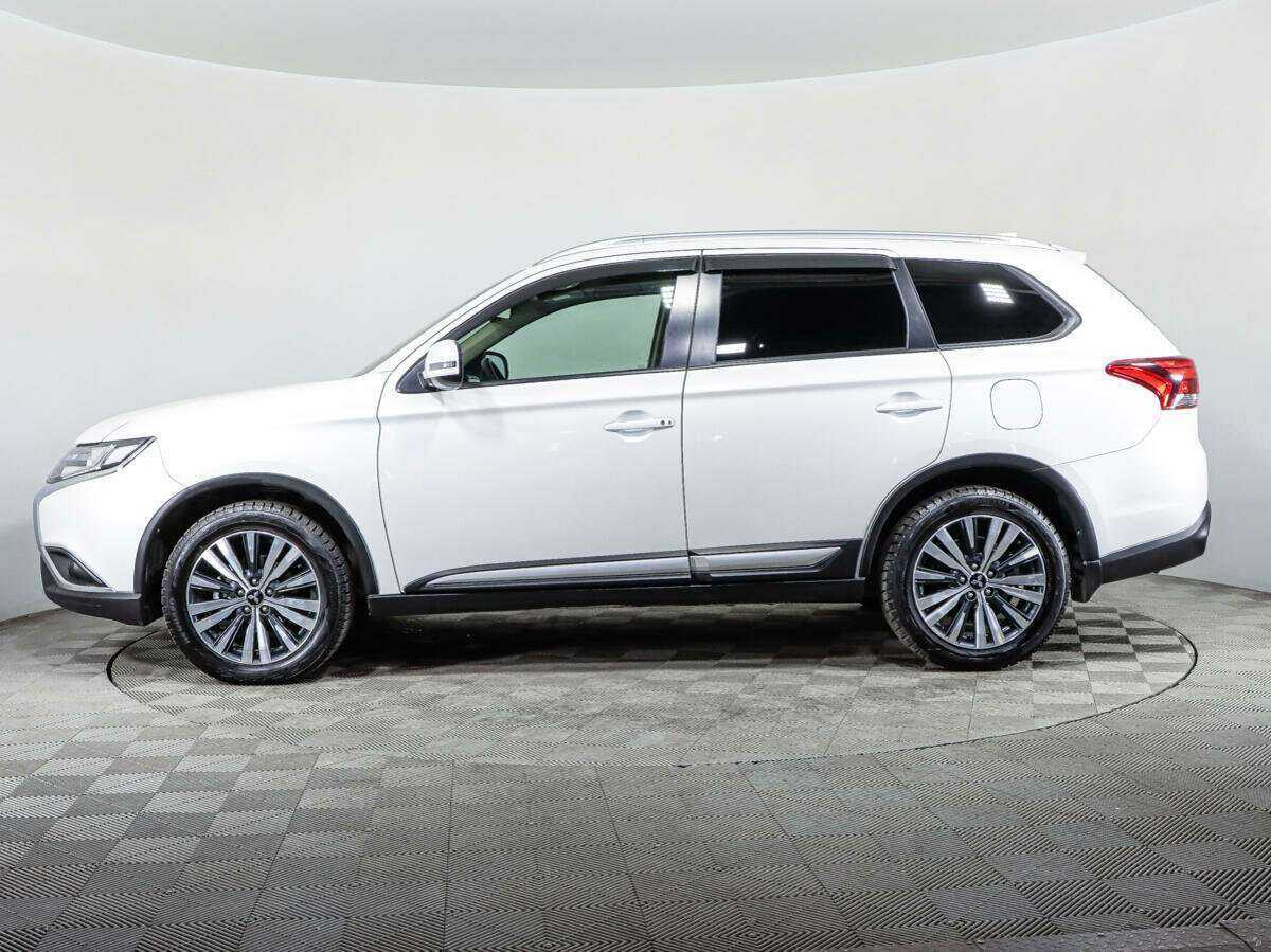 Mitsubishi Outlander б/у, 2021, Вариатор. Фото: #7