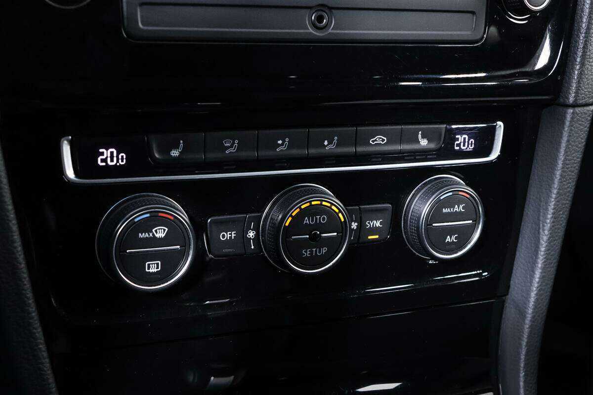 Volkswagen Golf б/у, 2013, Роботизированная. Фото: #16