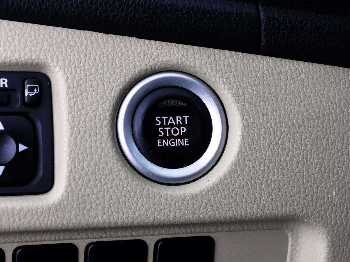 Митсубиши Паджеро Спорт б/у, 2017, Автоматическая. Фото: #12