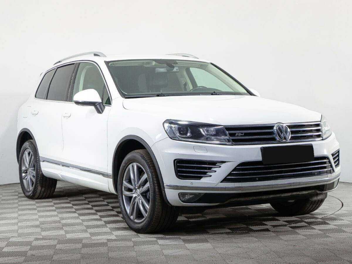 Volkswagen Touareg б/у, 2016, Автоматическая. Фото: #2