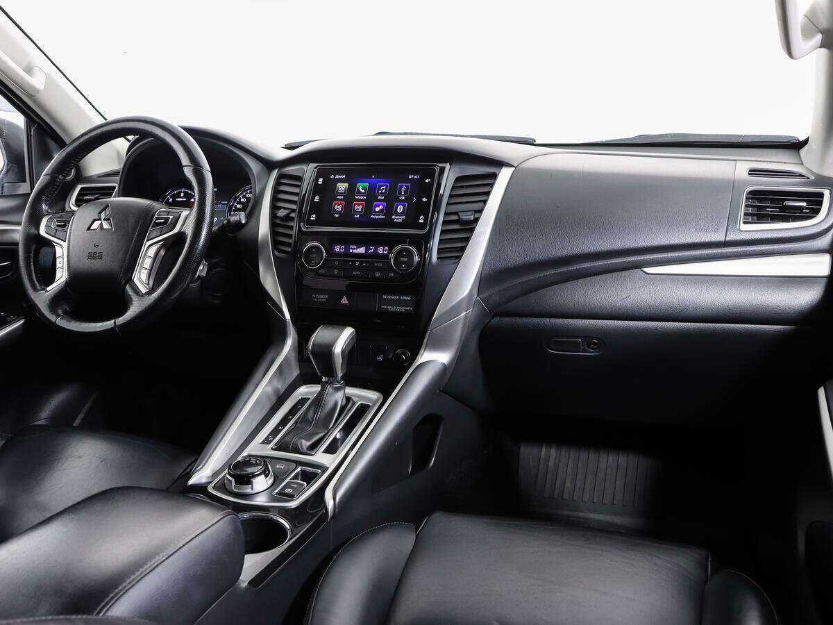 Mitsubishi Pajero Sport б/у, 2019, Автоматическая. Фото: #6