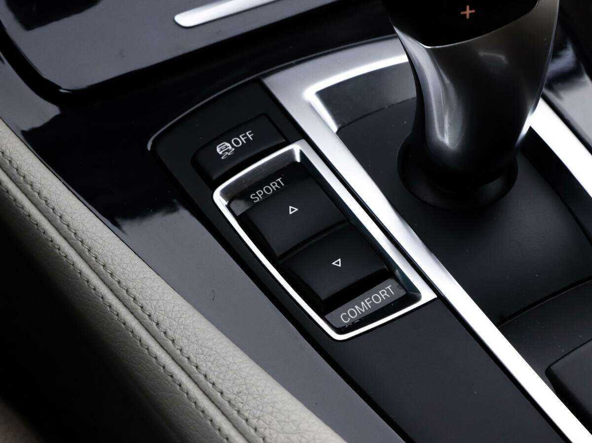 БМВ 5 серии б/у, 2012, Автоматическая. Фото: #19