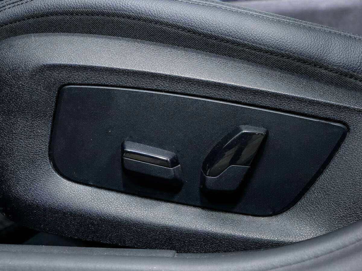 БМВ 5 серии б/у, 2017, Автоматическая. Фото: #12