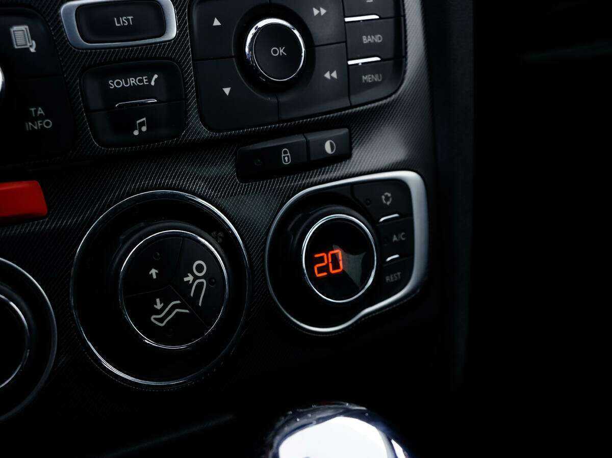 Ситроен Ц4 б/у, 2013, Автоматическая. Фото: #13