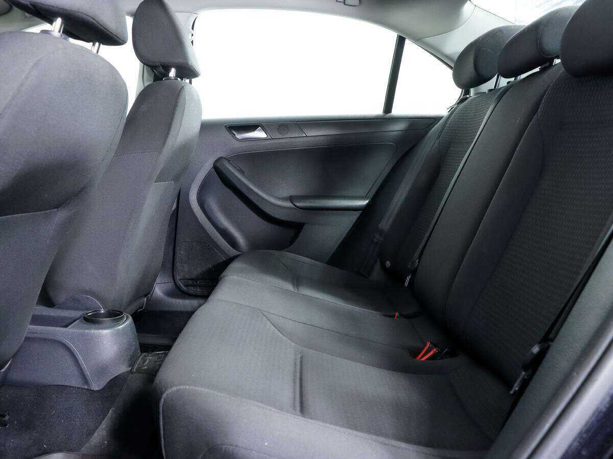 Volkswagen Jetta б/у, 2015, Механическая. Фото: #10