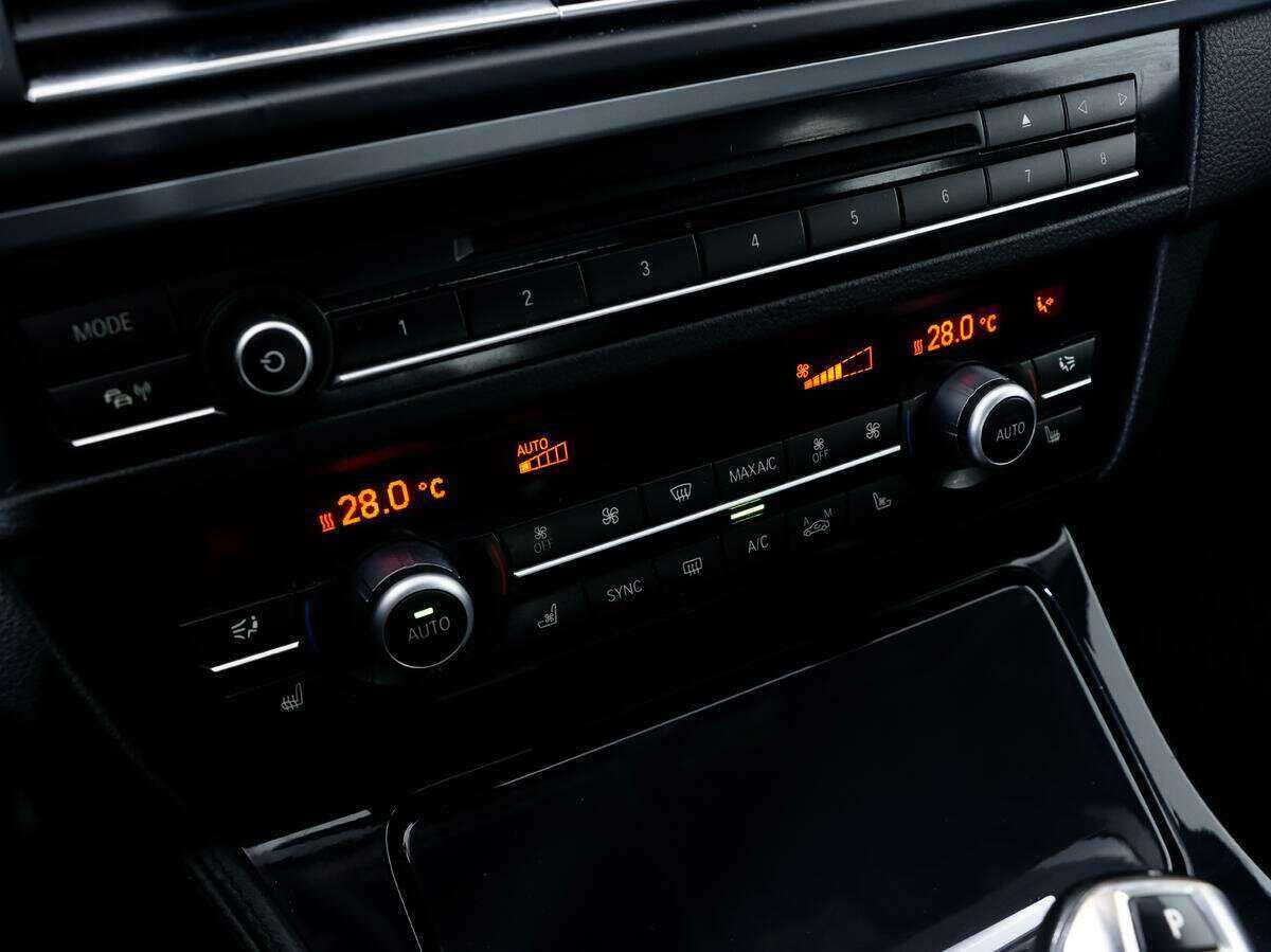 БМВ 5 серии б/у, 2013, Автоматическая. Фото: #17