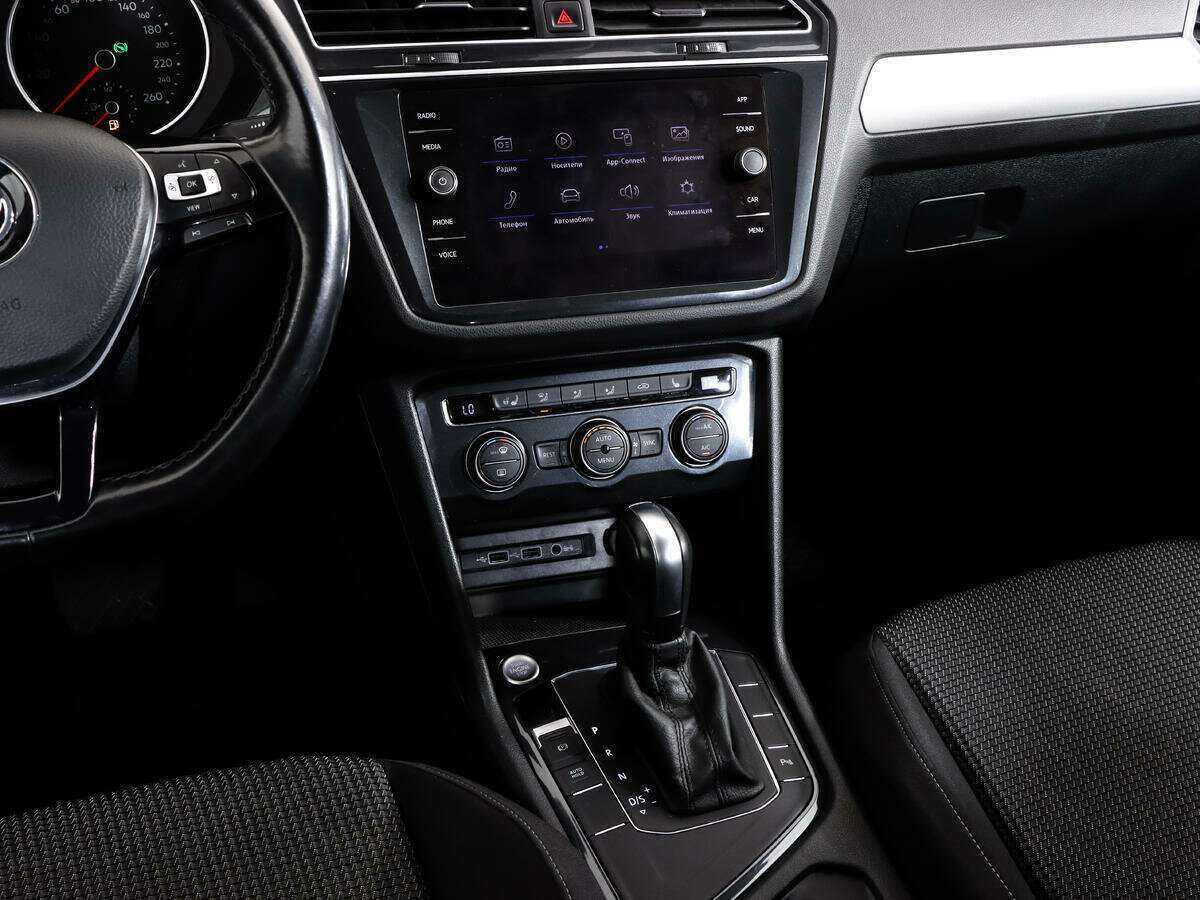 Volkswagen Tiguan б/у, 2020, Роботизированная. Фото: #13