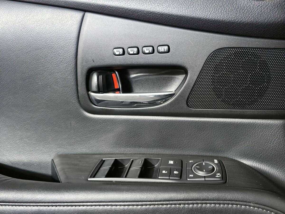 Лексус Р-Икс б/у, 2012, Автоматическая. Фото: #16