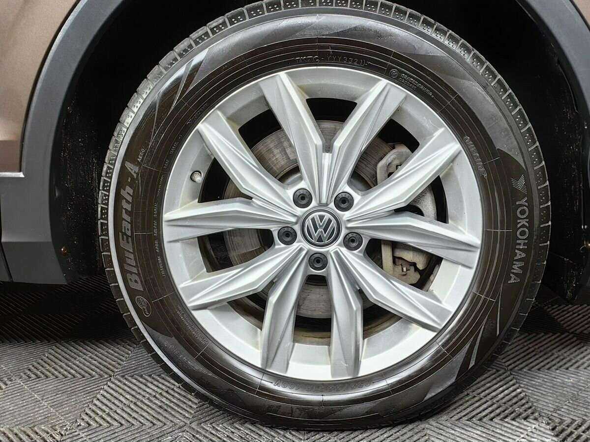 Volkswagen Tiguan б/у, 2017, Роботизированная. Фото: #15