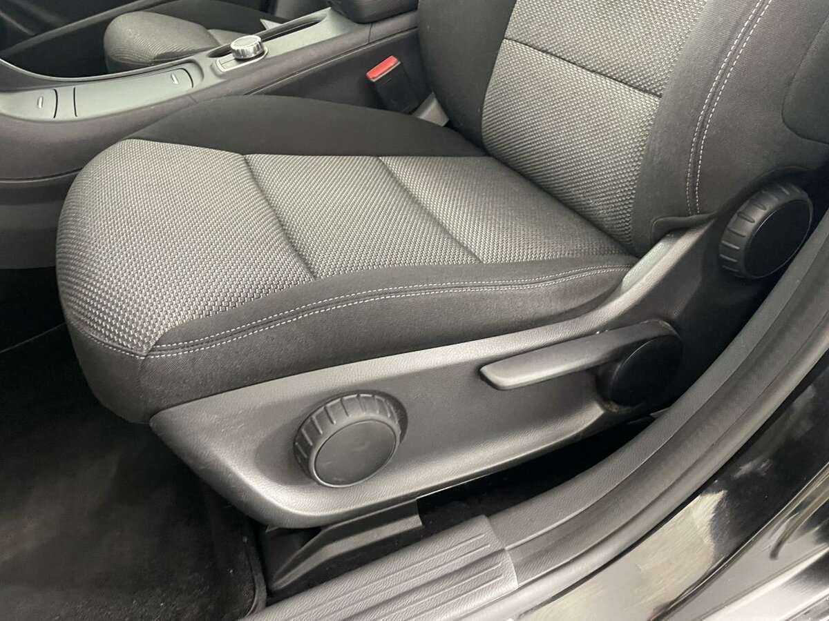 Mercedes-Benz A-Класс б/у, 2014, Роботизированная. Фото: #9