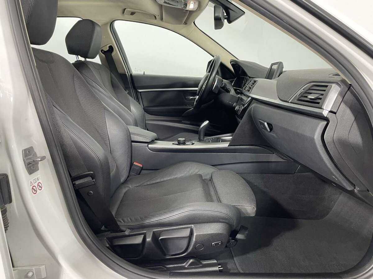 БМВ 3 серии б/у, 2018, Автоматическая. Фото: #13