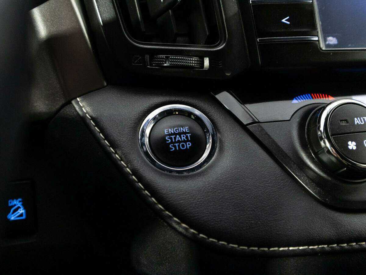 Тойота Рав4 б/у, 2016, Автоматическая. Фото: #18