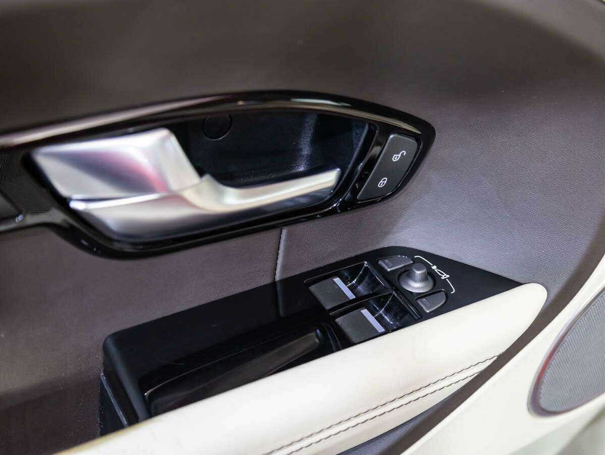 Land Rover Range Rover Evoque б/у, 2012, Автоматическая. Фото: #20