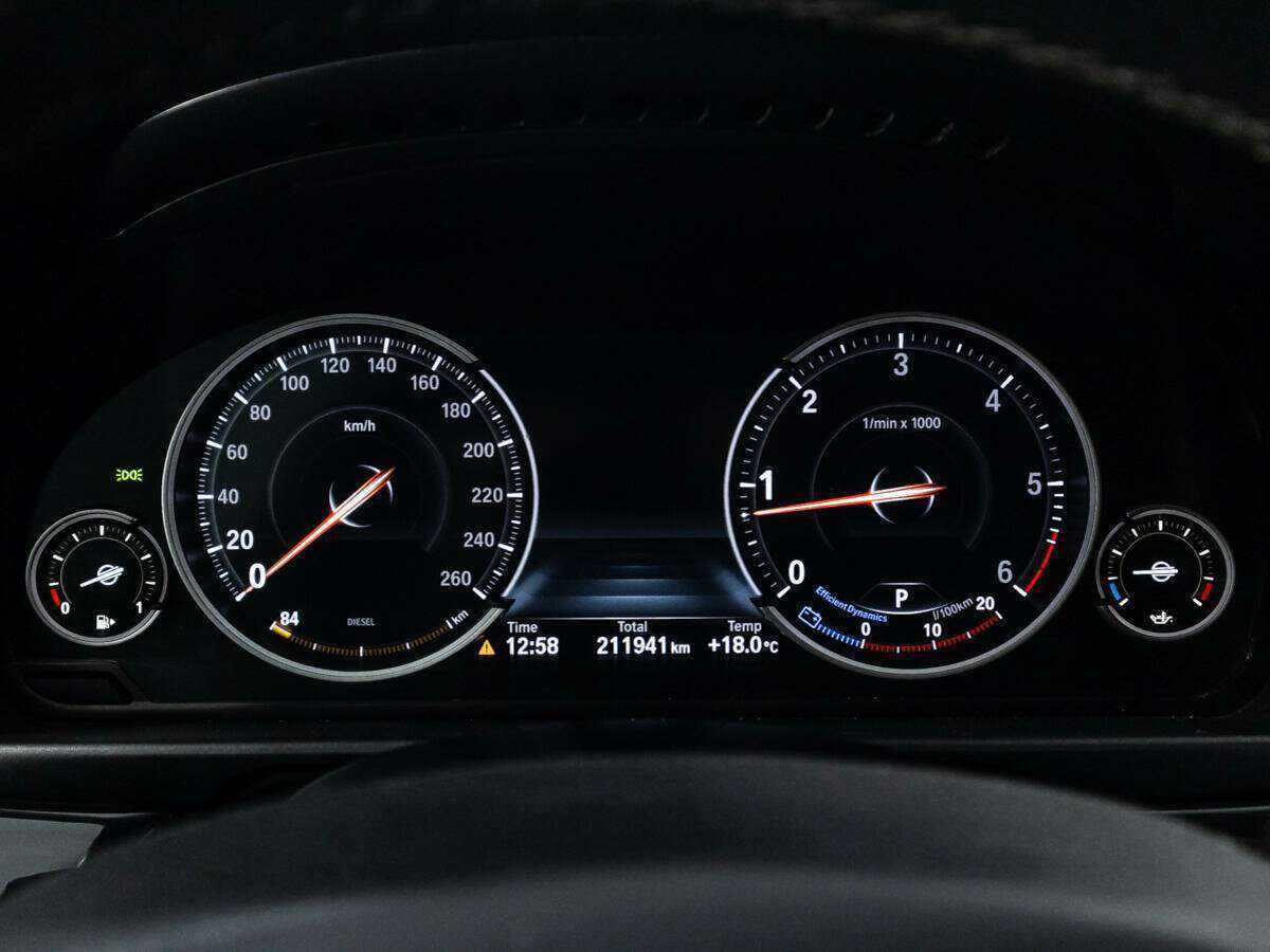 БМВ 5 серии б/у, 2014, Автоматическая. Фото: #11