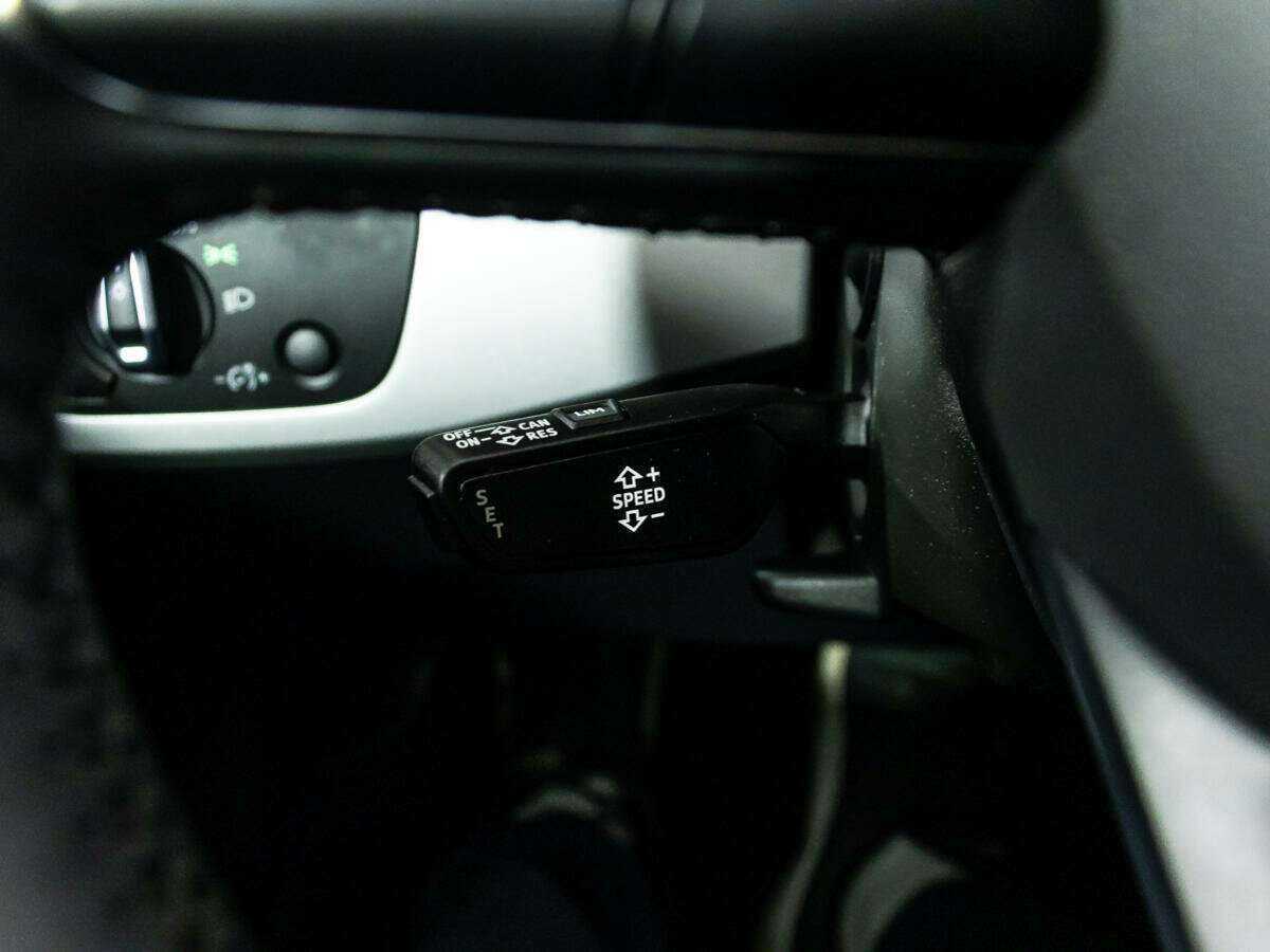 Ауди А4 б/у, 2018, Роботизированная. Фото: #16