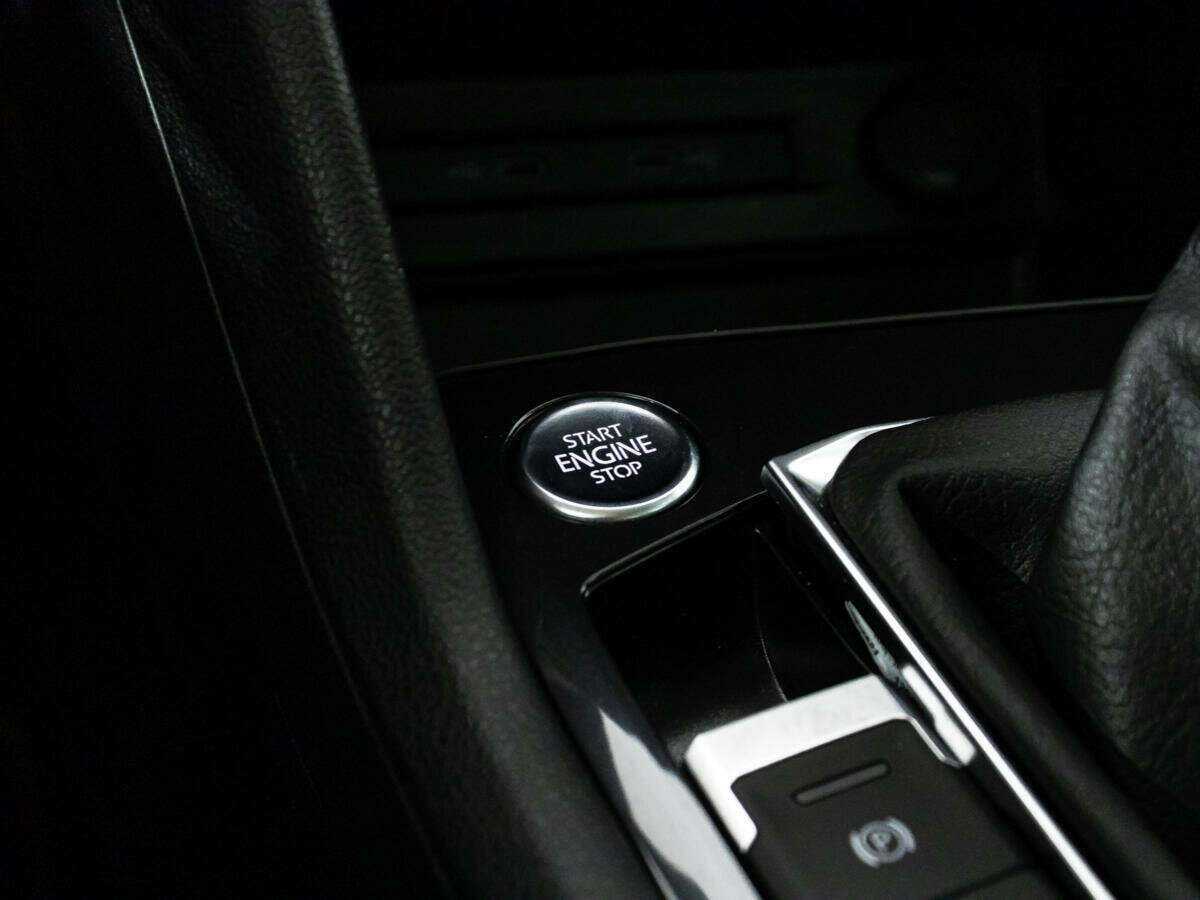 Volkswagen Tiguan б/у, 2022, Роботизированная. Фото: #16