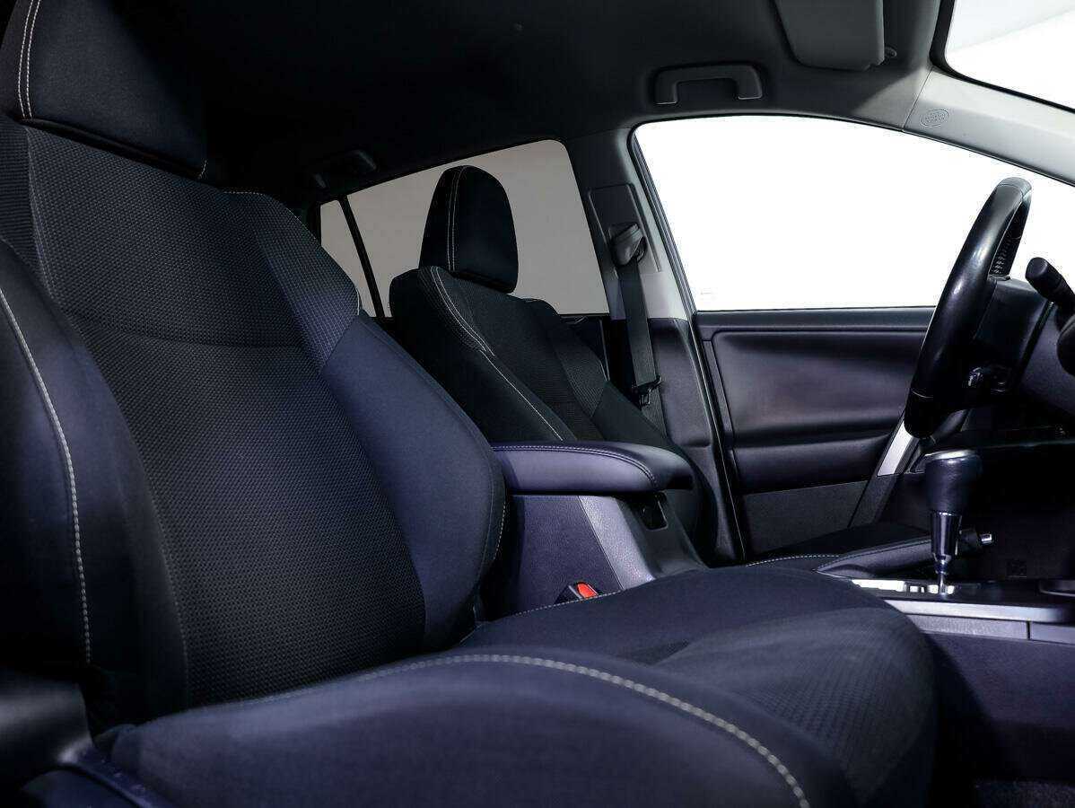 Тойота Рав4 б/у, 2019, Автоматическая. Фото: #13