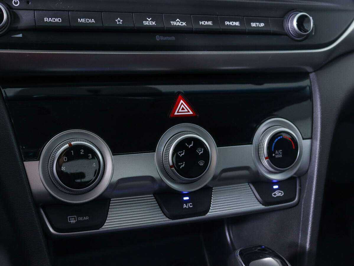 Hyundai Elantra б/у, 2020, Автоматическая. Фото: #9