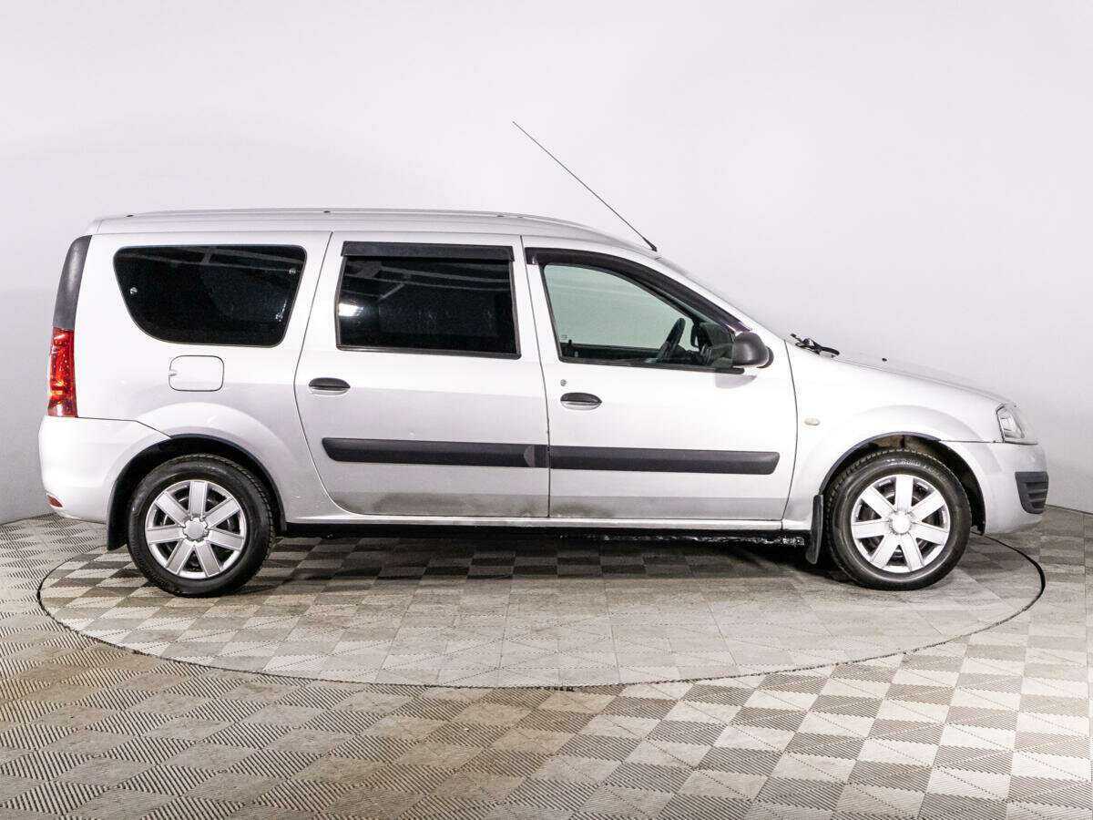 Лада (ВАЗ) Ларгус б/у, 2015, Механическая. Фото: #3