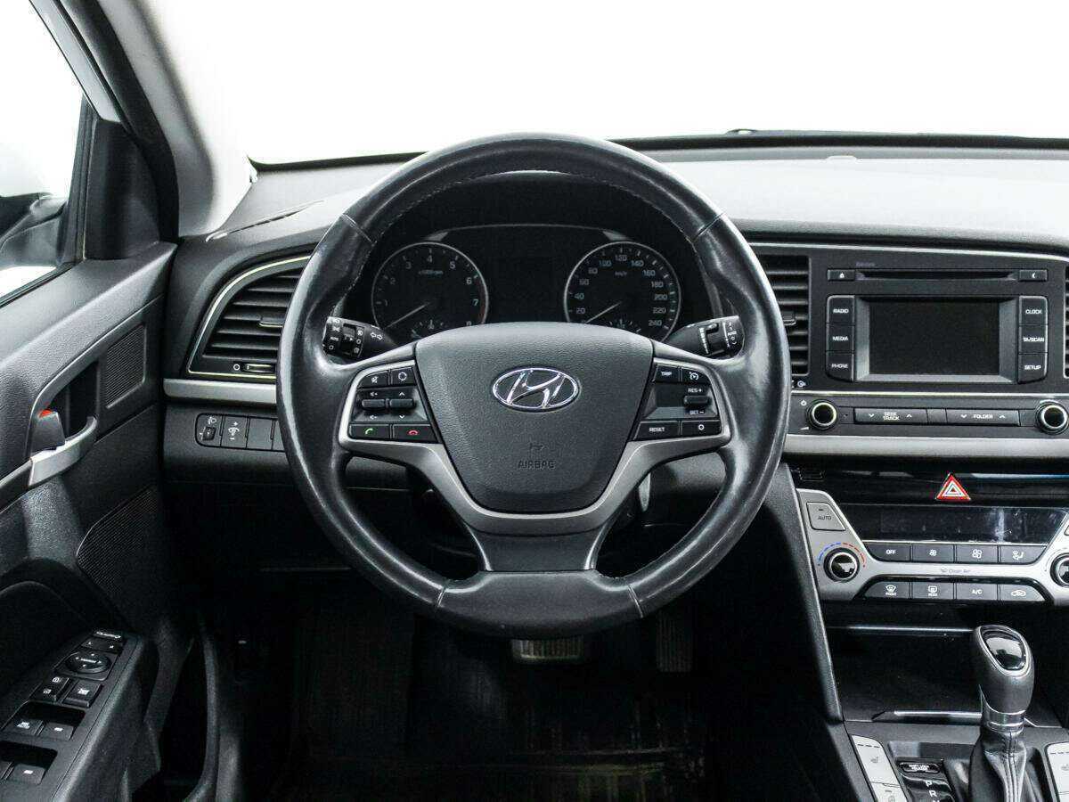 Hyundai Elantra б/у, 2017, Автоматическая. Фото: #17
