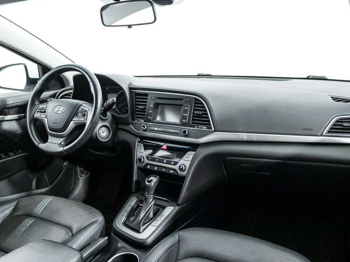Hyundai Elantra б/у, 2016, Автоматическая. Фото: #8