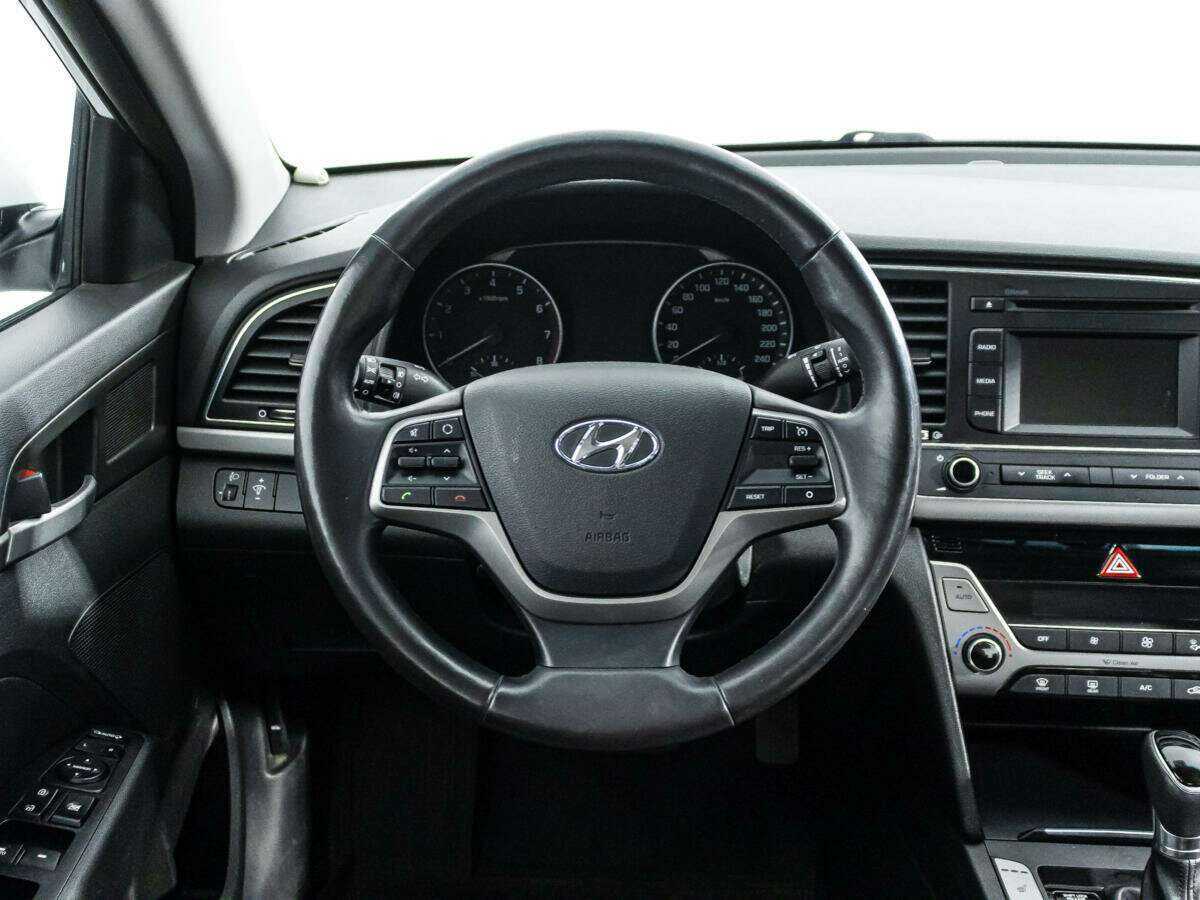Hyundai Elantra б/у, 2016, Автоматическая. Фото: #17