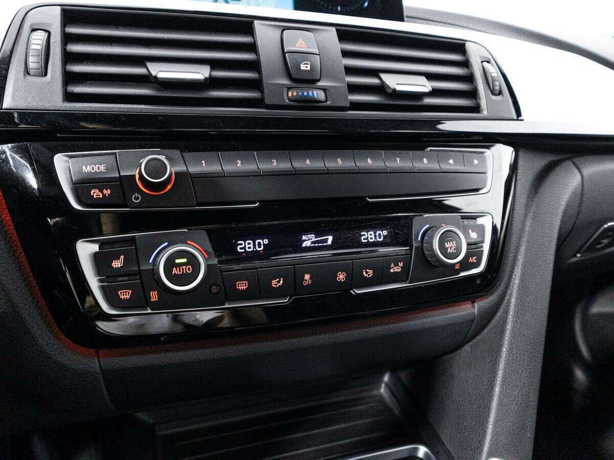 БМВ 3 серии б/у, 2018, Автоматическая. Фото: #15