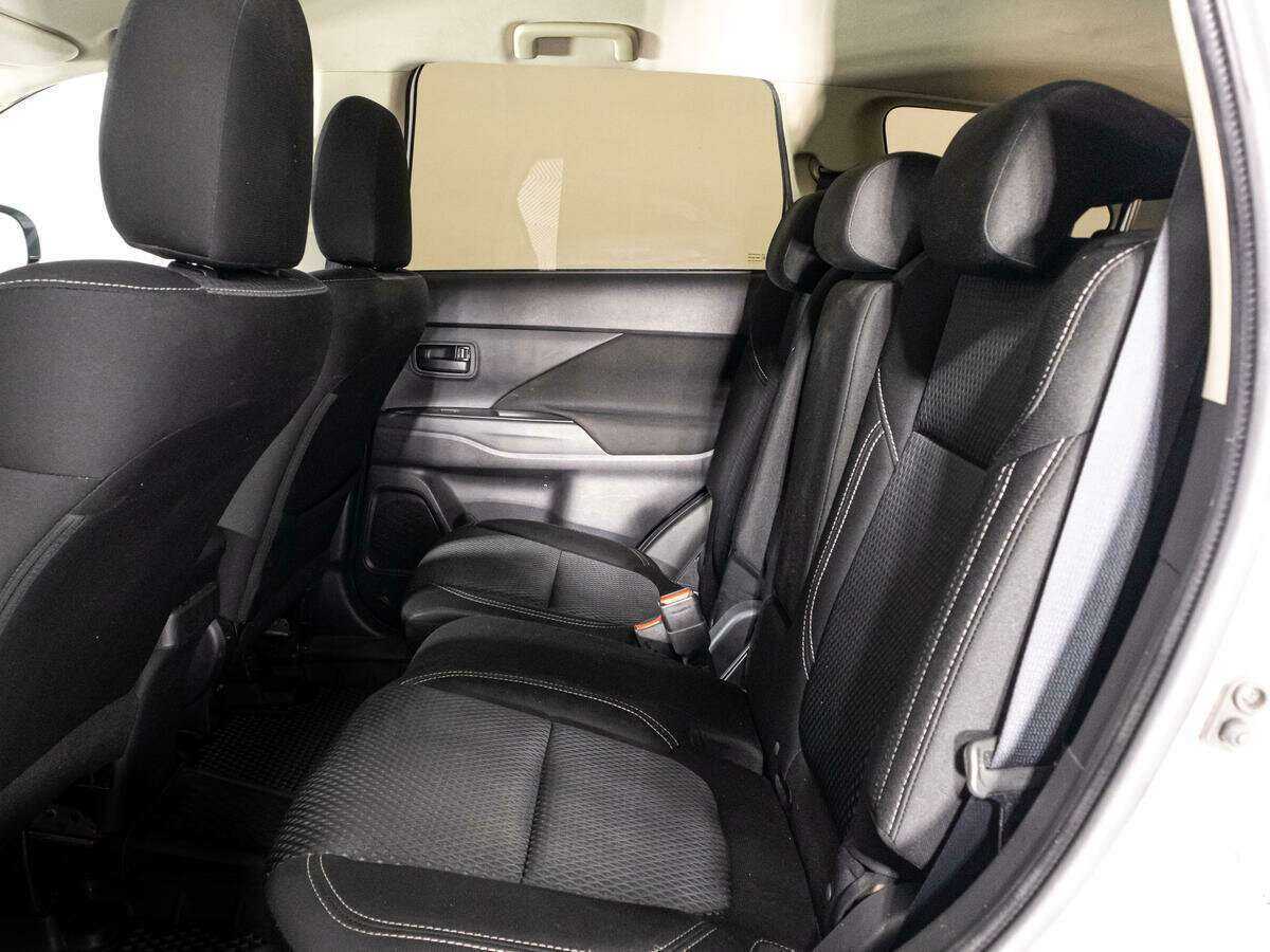 Митсубиши Оутлэндер б/у, 2020, Вариатор. Фото: #9